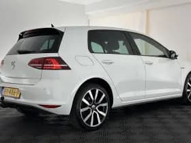 Volkswagen Golf thumbnail 6