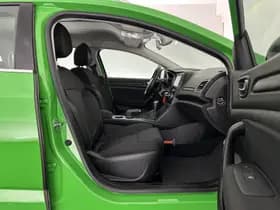 Renault Megane estate thumbnail 13