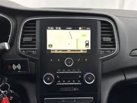 Renault Megane estate thumbnail 14