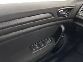 Renault Megane estate thumbnail 20