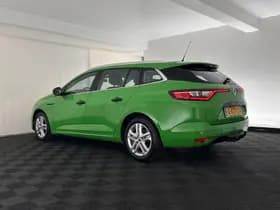 Renault Megane estate thumbnail 5