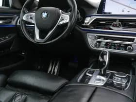 Bmw 7 serie thumbnail 8