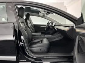 Tesla Model 3 thumbnail 13