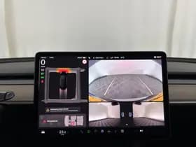 Tesla Model 3 thumbnail 15