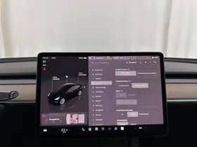 Tesla Model 3 thumbnail 21