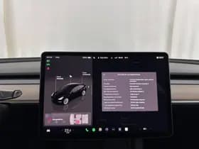 Tesla Model 3 thumbnail 24