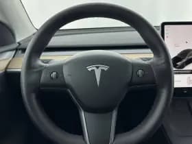 Tesla Model y thumbnail 14
