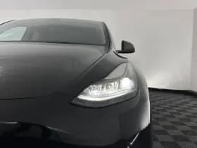Tesla Model y thumbnail 30