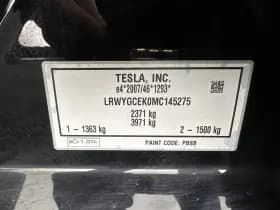 Tesla Model y thumbnail 32