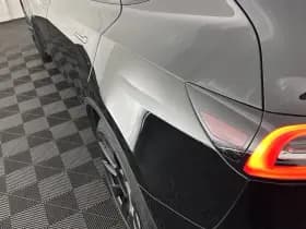 Tesla Model y thumbnail 34