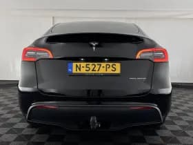 Tesla Model y thumbnail 6