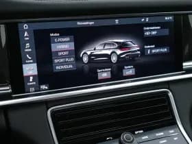 Porsche Panamera thumbnail 18