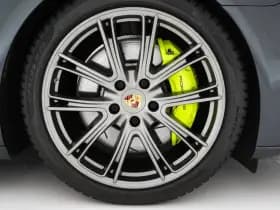 Porsche Panamera thumbnail 38