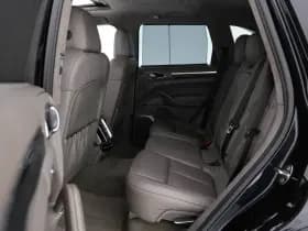 Porsche Cayenne thumbnail 11