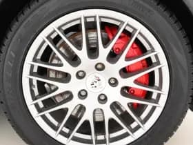 Porsche Cayenne thumbnail 32