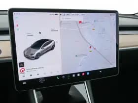 Tesla Model 3 thumbnail 13