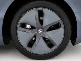 Tesla Model 3 thumbnail 27