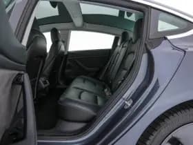 Tesla Model 3 thumbnail 10