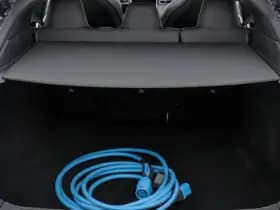 Tesla Model s thumbnail 11