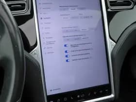 Tesla Model s thumbnail 15