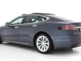 Tesla Model s thumbnail 5