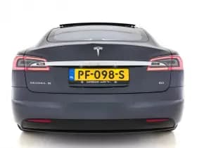 Tesla Model s thumbnail 6