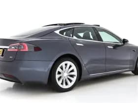 Tesla Model s thumbnail 7