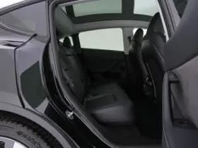 Tesla Model y thumbnail 12