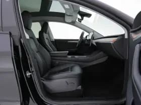 Tesla Model y thumbnail 13