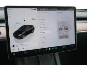 Tesla Model y thumbnail 17