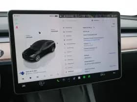 Tesla Model y thumbnail 18