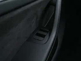 Tesla Model y thumbnail 21