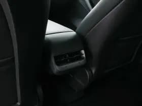 Tesla Model y thumbnail 23