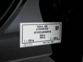 Tesla Model y thumbnail 30