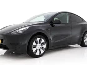 Tesla Model y thumbnail 4