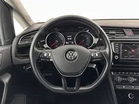 Volkswagen Touran thumbnail 19