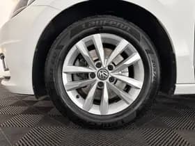 Volkswagen Touran thumbnail 23