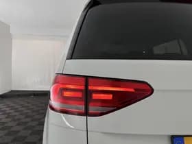 Volkswagen Touran thumbnail 25