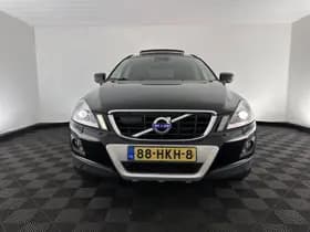 Volvo XC60 thumbnail 3