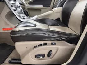 Volvo XC60 thumbnail 34