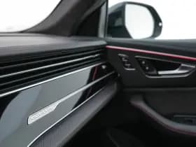 Audi Rsq8 thumbnail 22