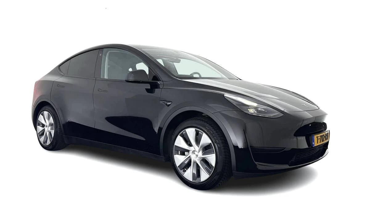 Tesla Model y — foto 1
