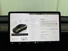 Tesla Model y thumbnail 19