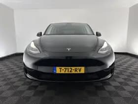 Tesla Model y thumbnail 3