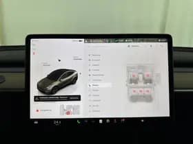 Tesla Model y thumbnail 21