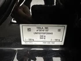 Tesla Model y thumbnail 32