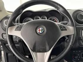 Alfa Romeo Romeo mito thumbnail 15
