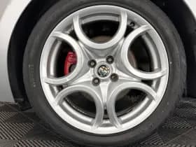 Alfa Romeo Romeo mito thumbnail 23