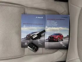 Jaguar F-Pace thumbnail 31