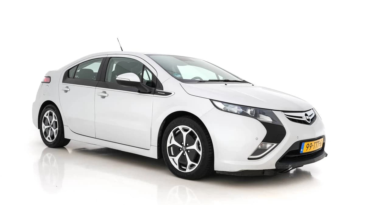 Opel Ampera — foto 1